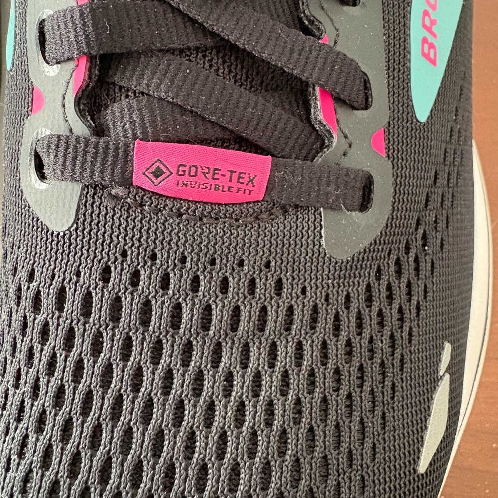Brooks Women's Black Adrenaline GTS 23 - Picture 14 of 16